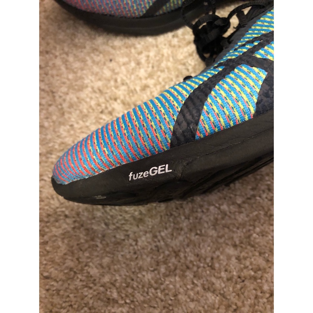 ASICS Shoes - Picture 3 of 4